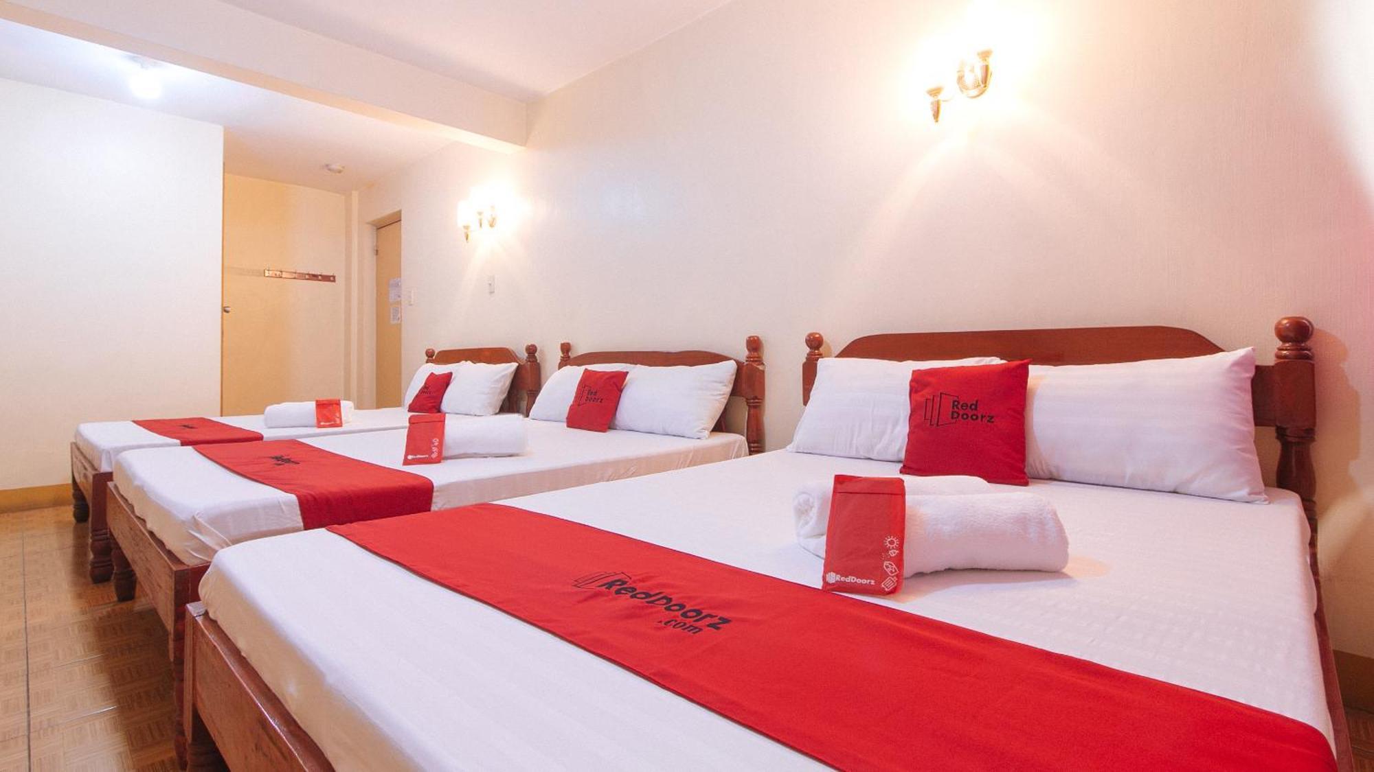 Reddoorz @ Golden Victory Hotel Mabalacat Pampanga Ngoại thất bức ảnh