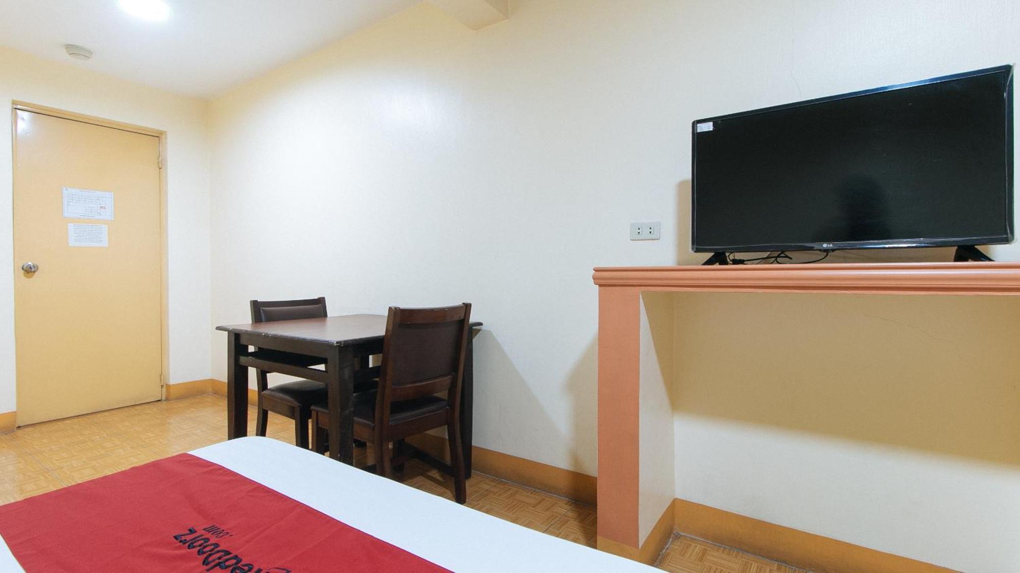 Reddoorz @ Golden Victory Hotel Mabalacat Pampanga Ngoại thất bức ảnh